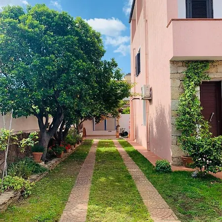 Pensionat Oasi Garden Olbia